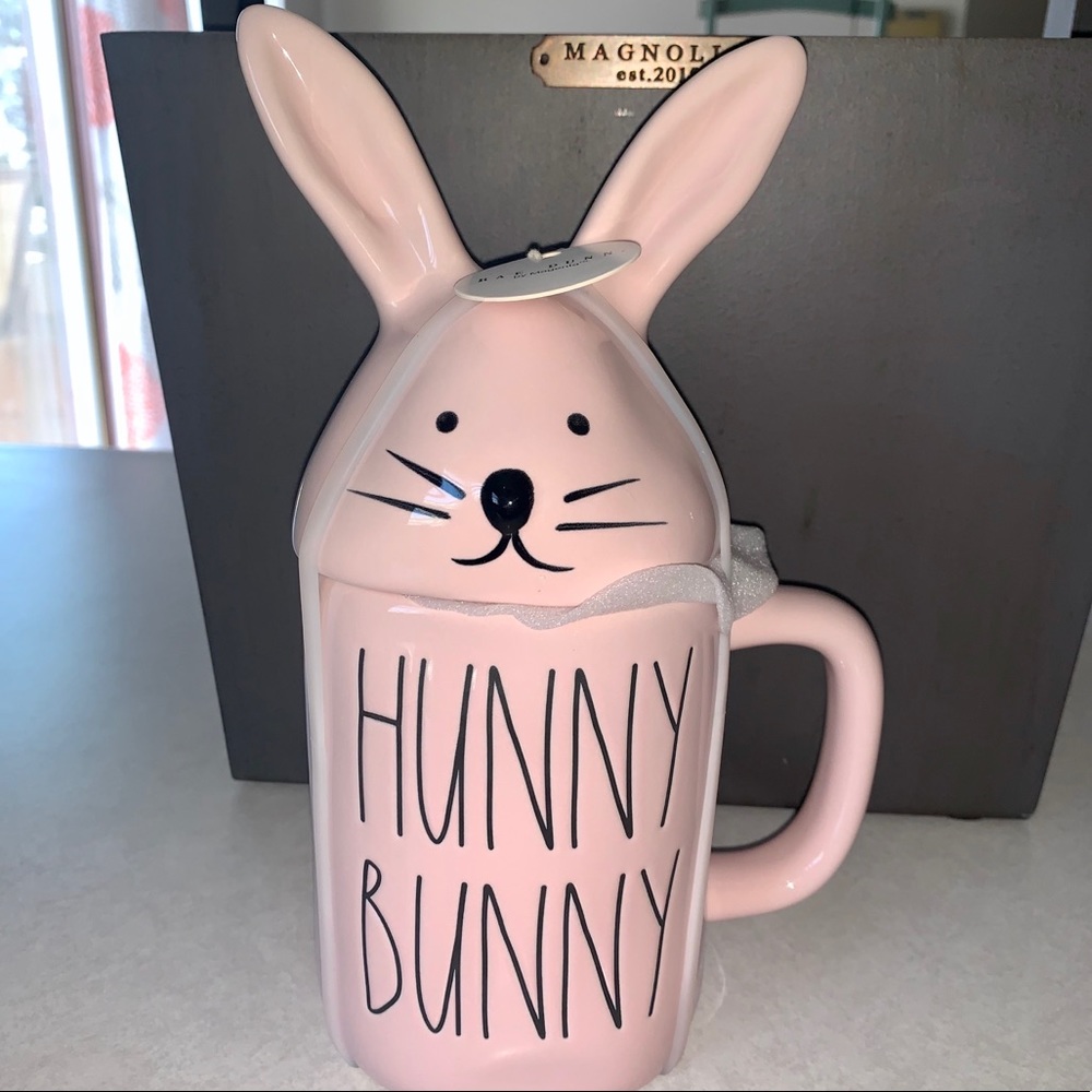 RAE DUNN HUNNY BUNNY MUG SET